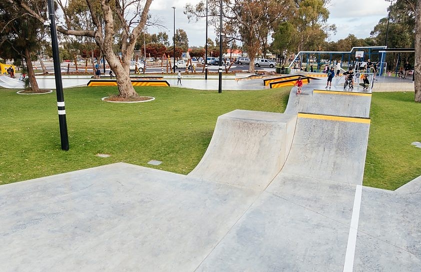 Edge skatepark